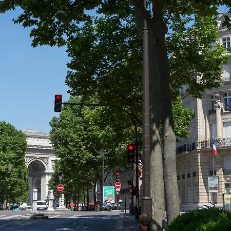 Intercontinental Champs Elysées Etoile, An Ihg 5* Parigi